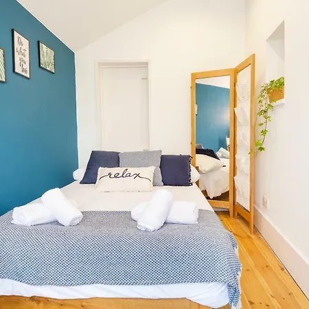 Blissful Two-bed Apartment, Bristol, Sleeps Up To 6