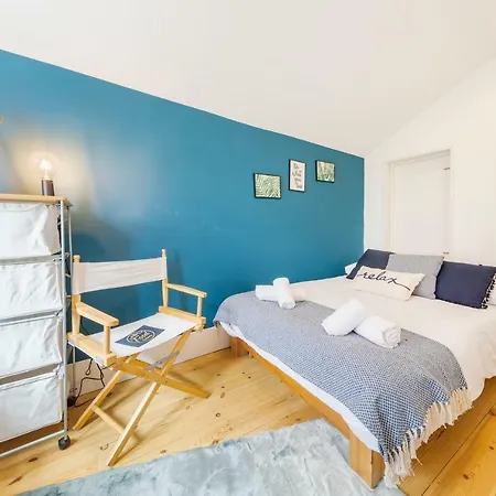Blissful Two-bed Apartment, Bristol, Sleeps Up To 6 *