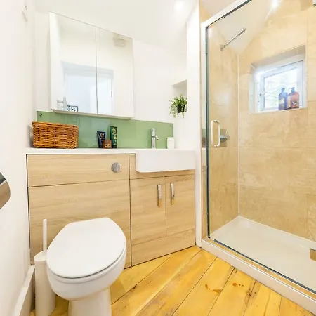 Lägenhet Blissful Two-bed Apartment, Bristol, Sleeps Up To 6 *